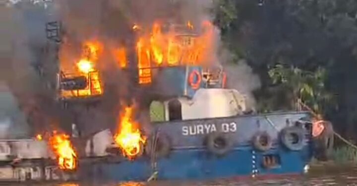 Dua Kapal Terbakar, Ada Korban Luka Bakar Cukup Parah