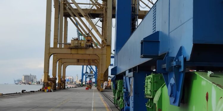 Optimis 715 Ribu TEUs Bisa Dicapai Oleh Terminal Petikemas Makassar