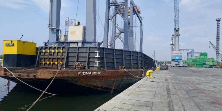 MTI Kirim 2 RTGC ke Teluk Lamong