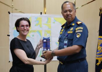 Tim IALA Kunjungi Distrik Navigasi Teluk Bayur