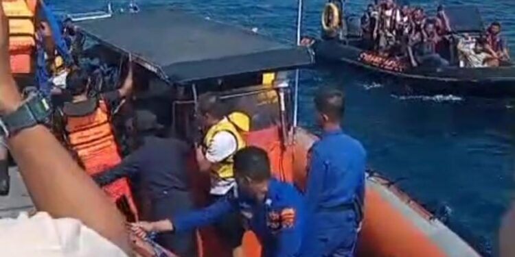 KM Budi Utama Tengelam, Semua Penumpang Dievakuasi