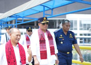 Dirjen Hubdat Tinjau Sarana Prasarana Pelabuhan Penyeberangan di Danau Toba