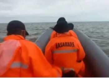 Kapal Membawa BTS Hilang, 12 Orang Belum Diketahui Nasibnya