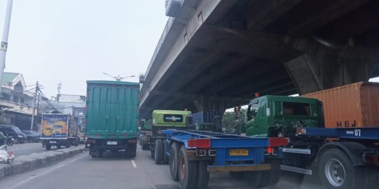 Tarigan: Ancam Mogok, Sertifikasi Halal Truk ‘Ngaco’