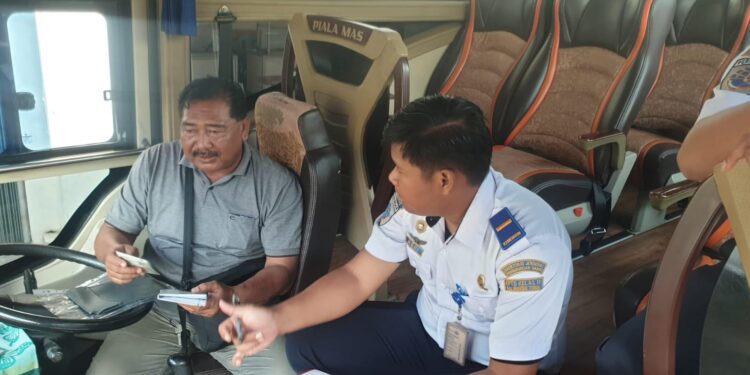 Hubdat Sosialisasi Keselamatan LLAJ di Balikpapan