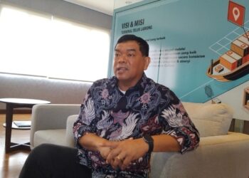 Throughput TTL Naik 8% Capai 971.677 TEUs