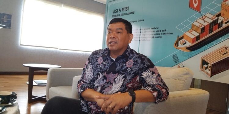 Throughput TTL Naik 8% Capai 971.677 TEUs