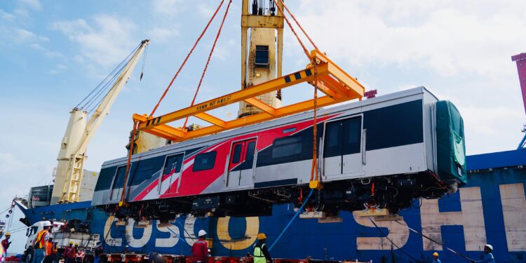 PTP Dipercaya Tangani Bongkar Trainset di Priok