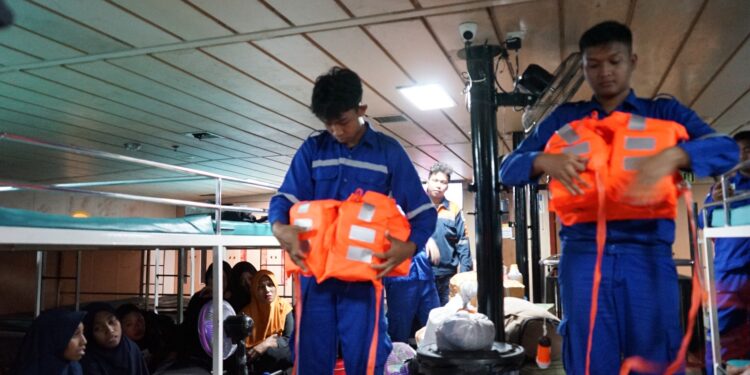 KSOP Waingapu Inspeksi ke KM Sabuk Nusantara 43, Keselamatan Pelayaran