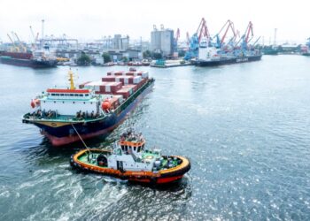 Sebanyak 56.616.342 GT Kapal Lintasi Pelabuhan Tanjung Redep