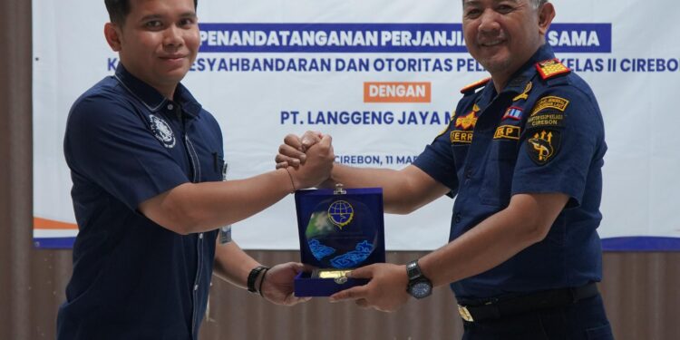 KSOP Cirebon-PT Langgeng Jaya Maritim Kerjasama Terkait Dokumen Identitas Pelaut
