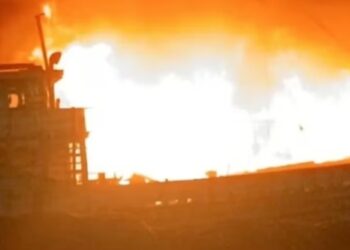 Dua Kapal Terbakar di Sunda Kelapa