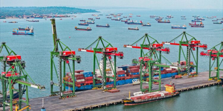 Triwulan Pertama, Teluk Lamong Tangani 220.754 TEUs