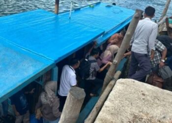 59 Penumpang Kapal Arena Yang Kandas Berhasil Diselamatkan