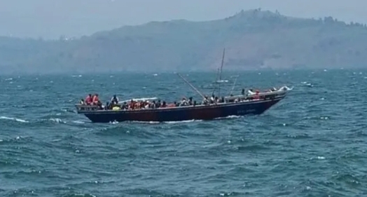 Kapal Terbakar, 148 Orang Meninggal Dunia Ratusan Hilang