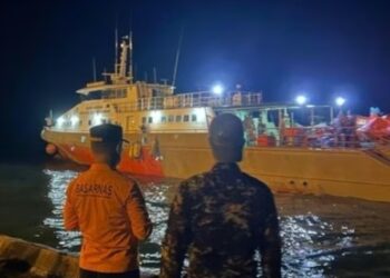 Kapal Boat Terbalik di Perairan Selat Sipora, 18 Penumpang Selamat