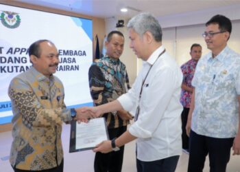 Kemenhub Serahkan Sertifikat Approval untuk Lembaga Diklat Non-STCW Bidang Usaha Jasa Terkait Angkutan di Perairan