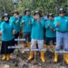 INSA Dumai Tanam Ratusan Bibit Mangrove Dalam Rangka HUT INSA