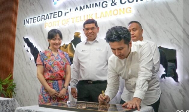 Teluk Lamong Resmikan Integrated Planning & Control serta Green Shelter Waiting Area