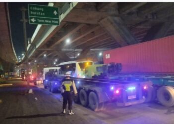 Meski Ada Antrean Truk, Operasional Pelabuhan Priok Masih Terkendali