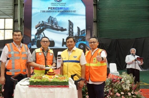 JICT Resmikan Armada Alat Berat Bertenaga Listrik