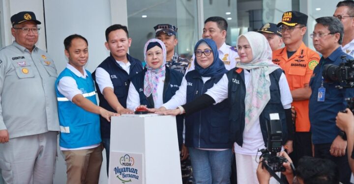 Pelni Angkut 1.230 Pemudik Gratis Balikpapan – Surabaya
