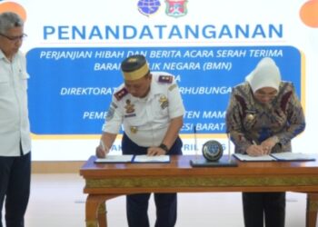 Kemenhub Hibahkan Aset BMN ke Pemkab Mamuju, Dorong Optimalisasi Pelayanan Pelabuhan