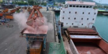 PTP Nonpetikemas Panjang Tangani 7000 Pupuk Phonska Asal Gresik