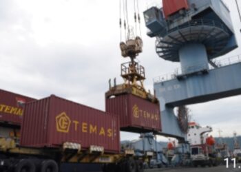 Arus Peti Kemas Teluk Bayur Capai 27.188 TEUs