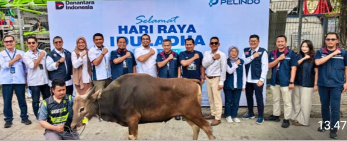 JICT Salurkan 40 Hewan Korban ke Warga Sekitar
