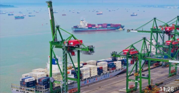 Lima Bulan, Terminal Teluk Lamong Catatkan Throughput 1.205.540 TEUs