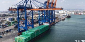 Layanan Petikemas di Dermaga Samudera Tanjung Emas Dimulai, Ditandai Beroperasinya QCC Post Panamax