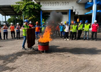 TPK Semarang Latih Vendor dan Pekerja Baru Hadapi Kebakaran
