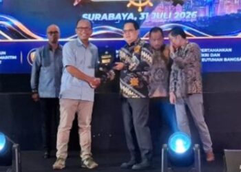 Stenven Lesawengen Kembali Diamanahi Pimpin INSA Surabaya