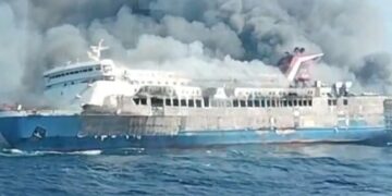 KM Mutiara Sentosa II Terbakar, Penyelematan Penumpang Cepat Dilakukan