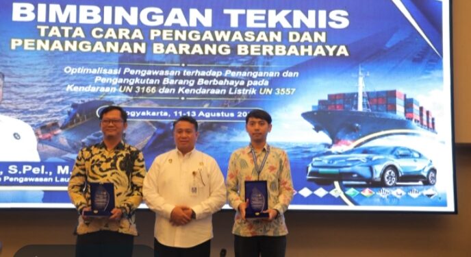 Kendaraan Listrik Itu Barang Berbahaya di Pelabuhan, Perlu Pengawasan Penanganannya