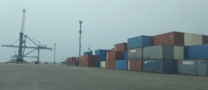 Kapal Petikemas Rutin Keluar Masuk Terminal Kijing, Ekspor Maupun Domestik
