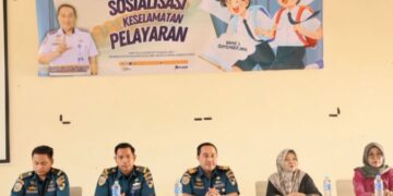 UPP Kintap Edukasi Para Siswa SMKN 1 Bagaimana Pentingnya Keselamatan Pelayaran