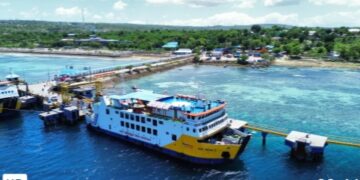 KMP Inerie II Milik ASDP Kembali Bawa Bantuan dari Surabaya ke NTT