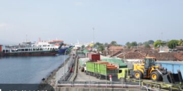 ASDP Optimalkan 23 Kapal Tangani Kepadatan Kendaraan di Ketapang