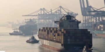 Meski Terdampak Debu, Kapal & Bongkar Muat di Pelabuhan Priok Masih Normal