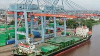 Arus Petikemas di Pelindo Regional 4 Tumbuh Lumayan