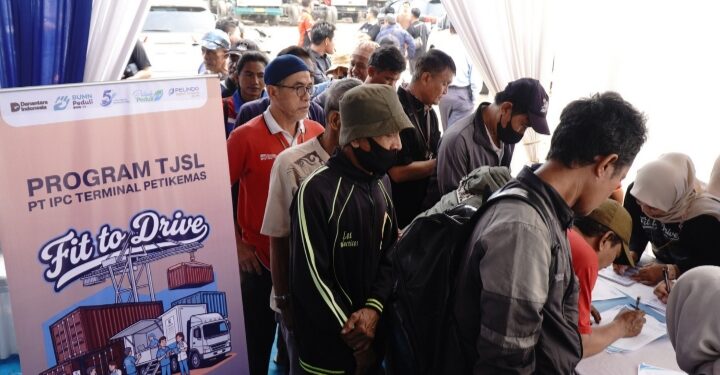 Untuk Keselamatan, 150 Sopir Truk Petikemas Gratis Cek Kesehatan