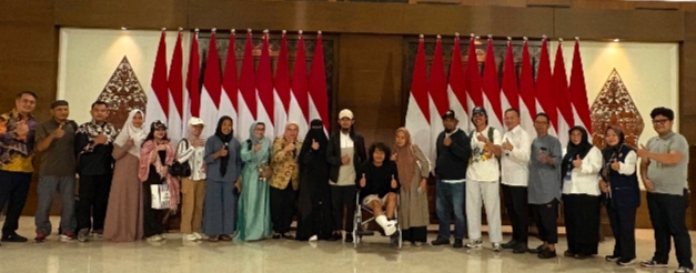 Setelah 6 Bulan Kapalnya Dibajak di Somalia, 4 Awak Kapal WNI Dibebaskan & Pulang ke RI