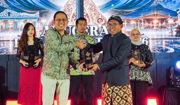 Terminal Teluk Lamong Raih Dua Penghargaan Perkenalkan Transformasi ke Publik